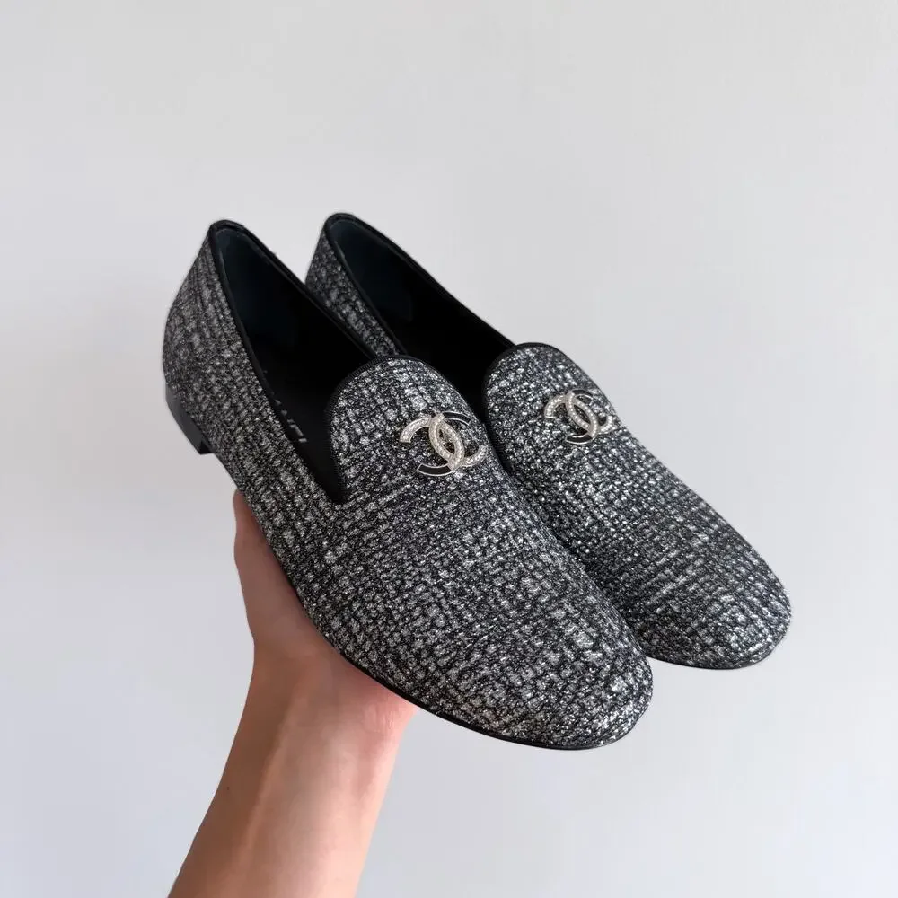 Chanel Fantasy Fabric Grosgrain Tweed CC Mocassin Loafers 39 Silver Black 9 NEW
